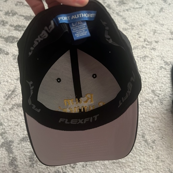 Bundle Two Flexfit Black Hats - Picture 3 of 4